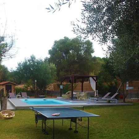 Penelope Dream Pool Minia