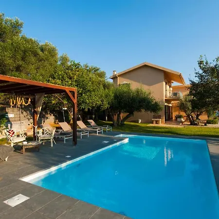 Penelope Dream Pool *