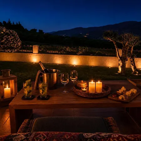 Penelope Dream Pool