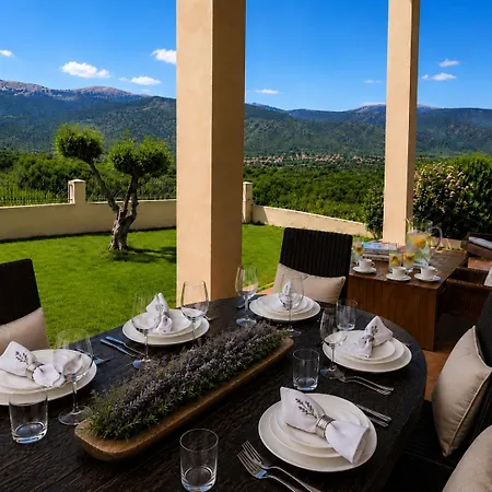 Penelope Dream Pool Villa Minia