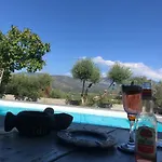 فيلة Penelope Dream Pool