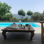 Penelope Dream Pool فيلة *